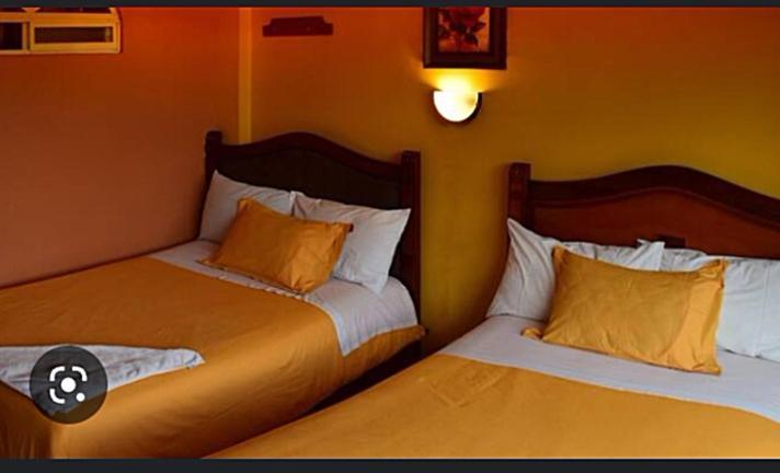 Hostal Miguel Angel Hotel Quito Eksteriør billede